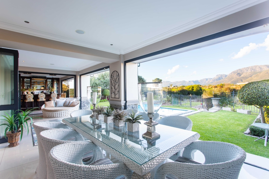 4 Bedroom Property for Sale in Val De Vie Estate Western Cape